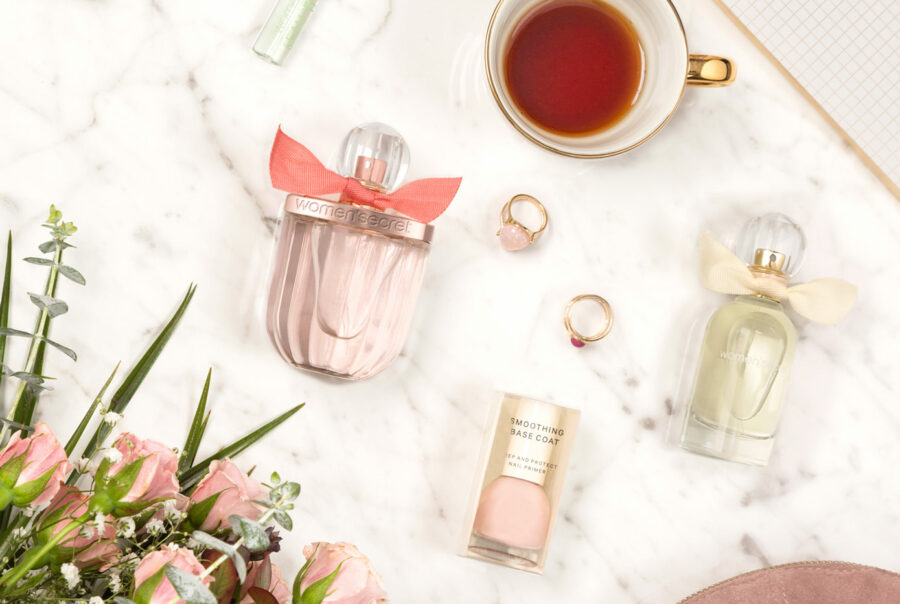 Fotografía publicitaria lifestyle de perfumes en Barcelona — Kinoki Studio