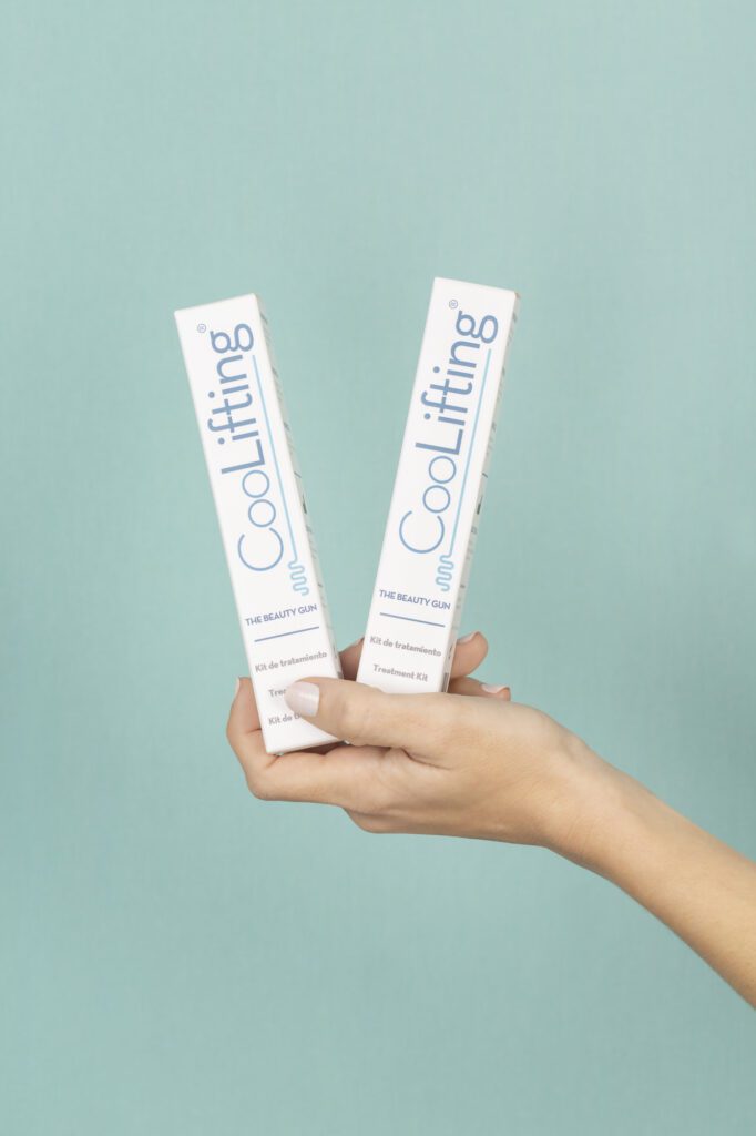 Fotografía con modelo packaging Fotografía con modelo packaging Coolifting Barcelona — Kinoki Studio